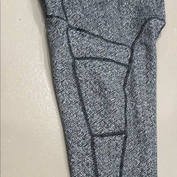C9 by Champion Women's Black and Gray Leggings 2 pairs Size Small pockets - Picture 12 of 13